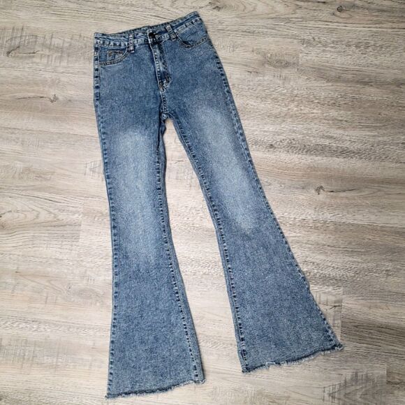 Shein Super Flare Acid Washed Jeans with Raw Hem Size Small - Picture 1 of 4